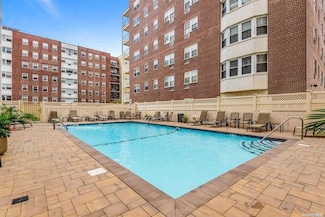 740 E Broadway Unit 4K, Long Beach, NY 11561