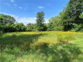 106 Hillsdale Dr, Pineville, LA 71360
