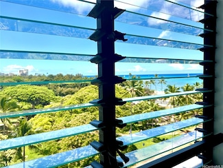 134 Kapahulu Ave Unit 707, Honolulu, HI 96815