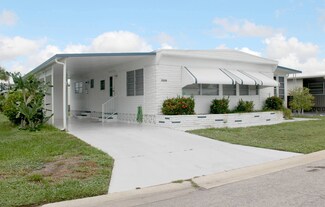 2329 York Dr, Sarasota, FL 34238