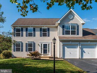 8 Greenleaf Ct, Thorndale, PA 19372