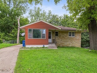 3132 Glenarm Ct, Des Moines, IA 50310