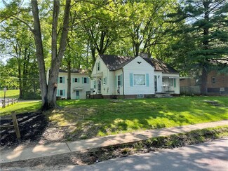 176 N Scranton St, Ravenna, OH 44266