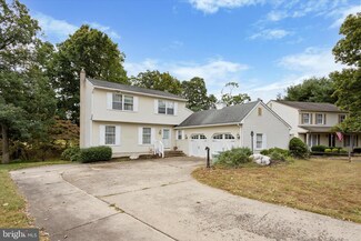 38 Crestwood Ave, Blackwood, NJ 08012