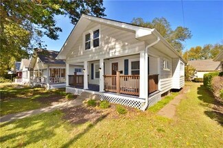 132 E Ruby Ave, Independence, MO 64050