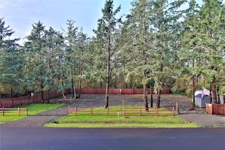 1013 Discovery Ave SE, Ocean Shores, WA 98569