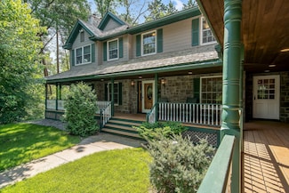 2 E Pleasant Lake Rd, Saint Paul, MN 55127