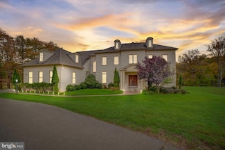 11561 Stuart Mill Rd, Oakton, VA 22124