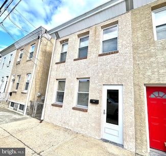 275 Lemonte St, Philadelphia, PA 19128