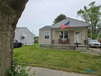 2421 106th St, Toledo, OH 43611