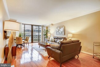 700 New Hampshire Ave NW Unit 712, Washington, DC 20037