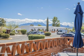 372 S Paseo Sarta Unit A, Green Valley, AZ 85614