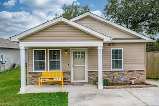 1930 11th Ave NE, Hickory, NC 28601