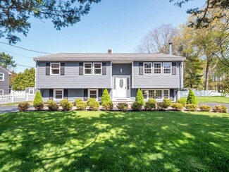 104 Woburn St, Wilmington, MA 01887