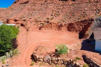 2324 N Cascade Canyon Dr, Saint George, UT 84770