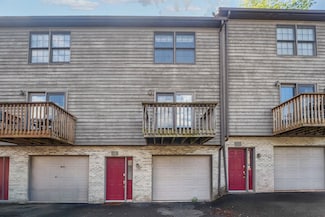 12 Silver View Ct, Morgantown, WV 26505