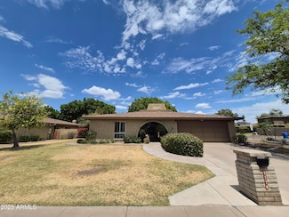 1118 E Orangewood Ave, Phoenix, AZ 85020