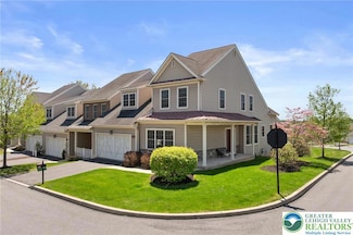 5543 Briar Ln, Whitehall, PA 18052