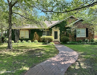 301 S Victoria Ave, Cleveland, MS 38732