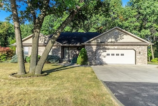 4061 N 006 E, Angola, IN 46703