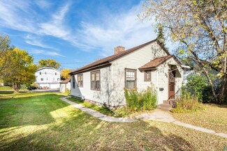 215 15th St, Cloquet, MN 55720