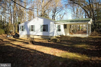 245 Zacata Rd, Montross, VA 22520