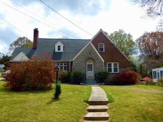 217 Fairview St, Warrenton, NC 27589