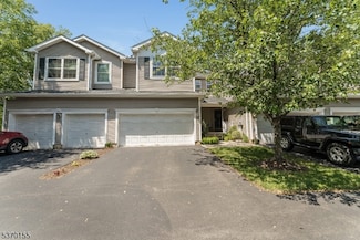 42 Alexandra Way, Clinton, NJ 08809