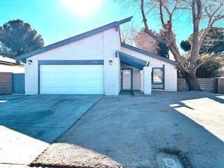 1108 E Nugent St, Lancaster, CA 93535