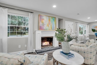 718 Parish Rd, Charleston, SC 29407