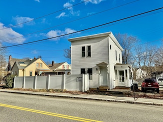 17 Granite St, Biddeford, ME 04005