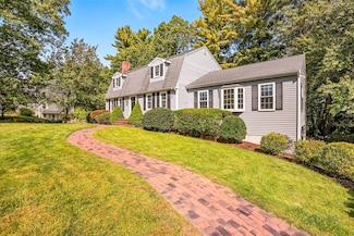 36 Cranberry Rd, North Attleboro, MA 02760
