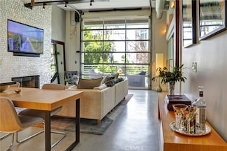 1152 N La Cienega Blvd Unit 203, West Hollywood, CA 90069