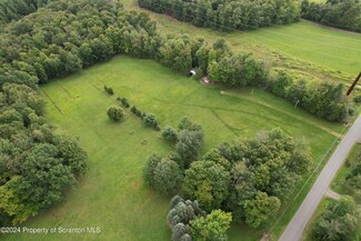 439 Butternut Rd, Sterling Township, PA 18445