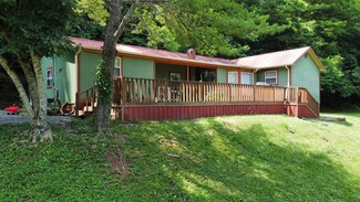 237 Coys Cove Ln, Gainesboro, TN 38562