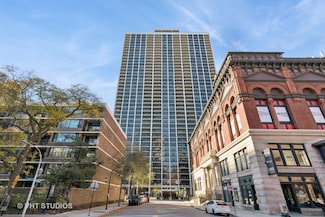1560 N Sandburg Terrace Unit 915J, Chicago, IL 60610