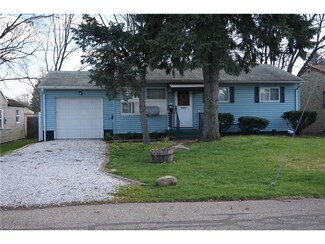 2344 23rd St NE, Canton, OH 44705