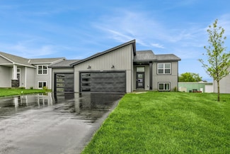 809 Erickson Ln, Buffalo, MN 55313