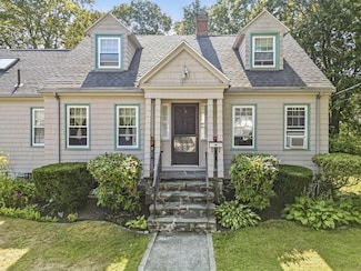 28 Clifford St, South Portland, ME 04106