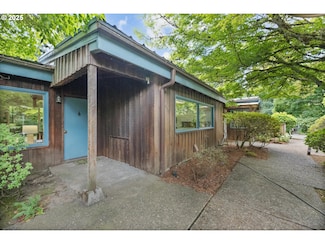 7420 SW Pointer Rd, Portland, OR 97225