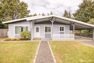 184 Frigate St NW, Ocean Shores, WA 98569