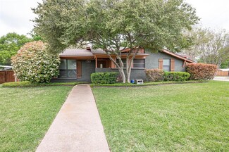 706 Timberlake Cir, Richardson, TX 75080