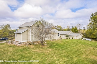 712 W Barnes Rd, Mason, MI 48854