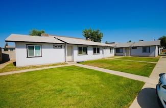 930 W 7th St, Hanford, CA 93230