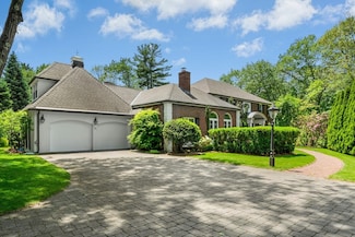 11 Scotch Pine Cir, Wellesley Hills, MA 02481