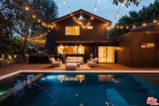 4173 Sunswept Dr, Studio City, CA 91604