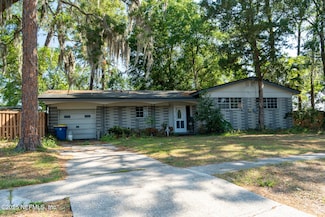 6537 Simca Dr, Jacksonville, FL 32277