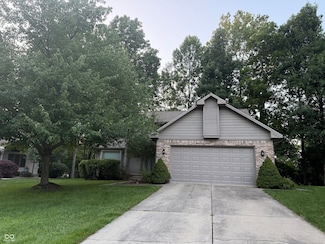 1112 Bitterwood Ct, Columbus, IN 47201