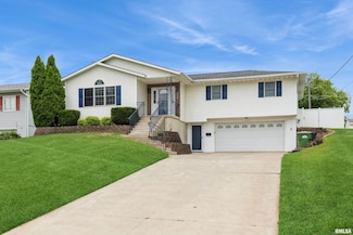 1106 26th Ave N, Clinton, IA 52732