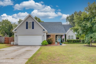 660 Pine Branches Cir SE, Leland, NC 28451